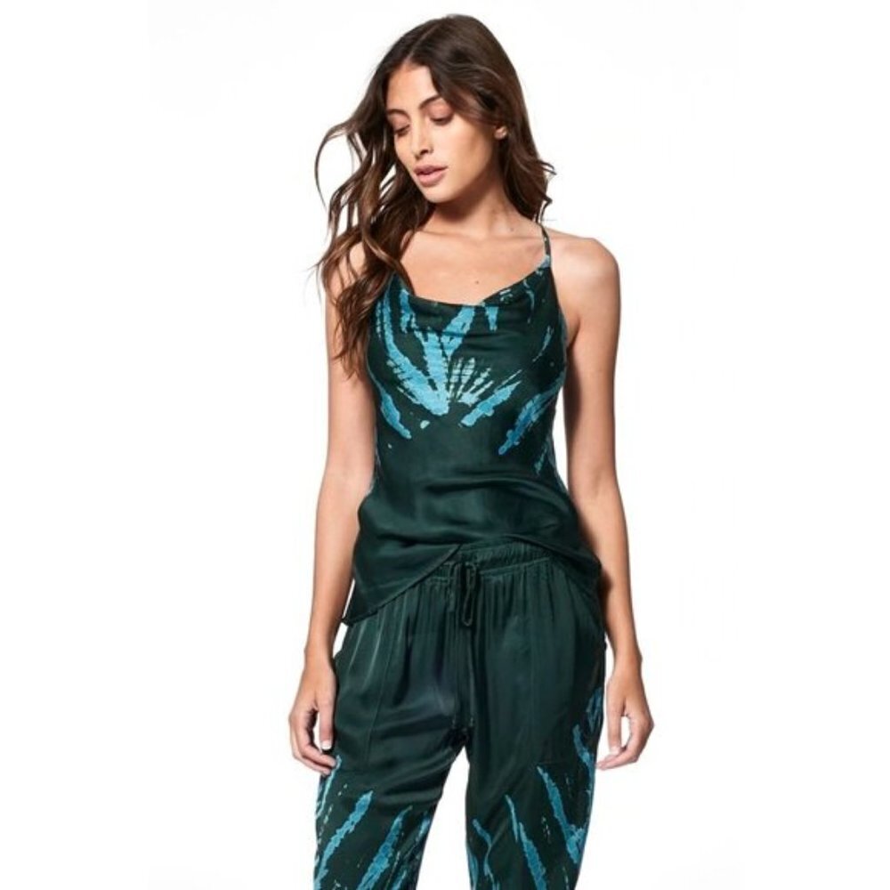 NWT YFB emerald green abstract print silky jogger trackpants, XS